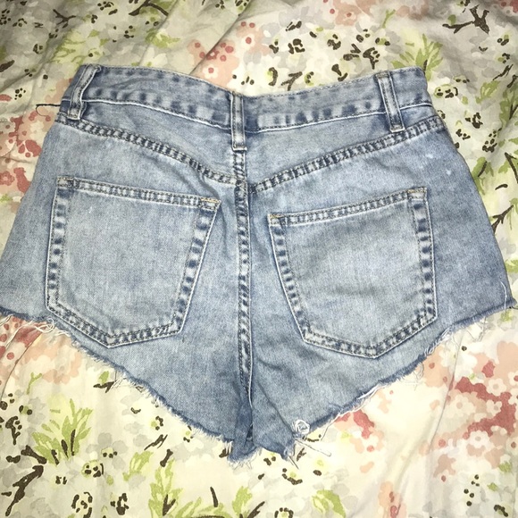 Refuge cheeky shorts - Picture 3 of 4